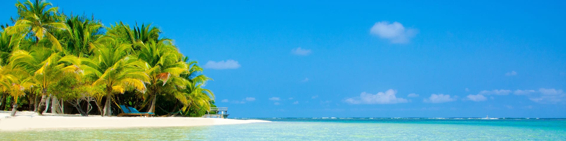 Paradise Beach on beautiful island South Water Caye - Belize
