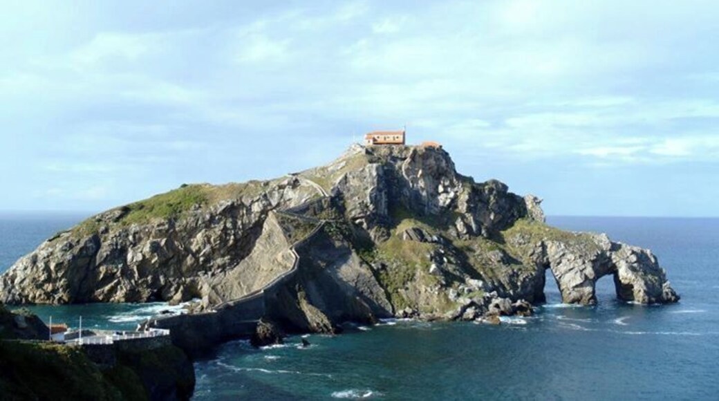 A church on an island in the ocean, with nothing else really around... one of my top two places I saw while in Spain (Bilbao), about an hour by bus, then a 10min taxi, and a 10min hike to get down there. Well worth it!!!
#waterlust