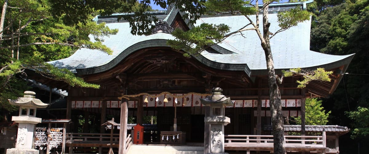 Tamanooya jinja haiden