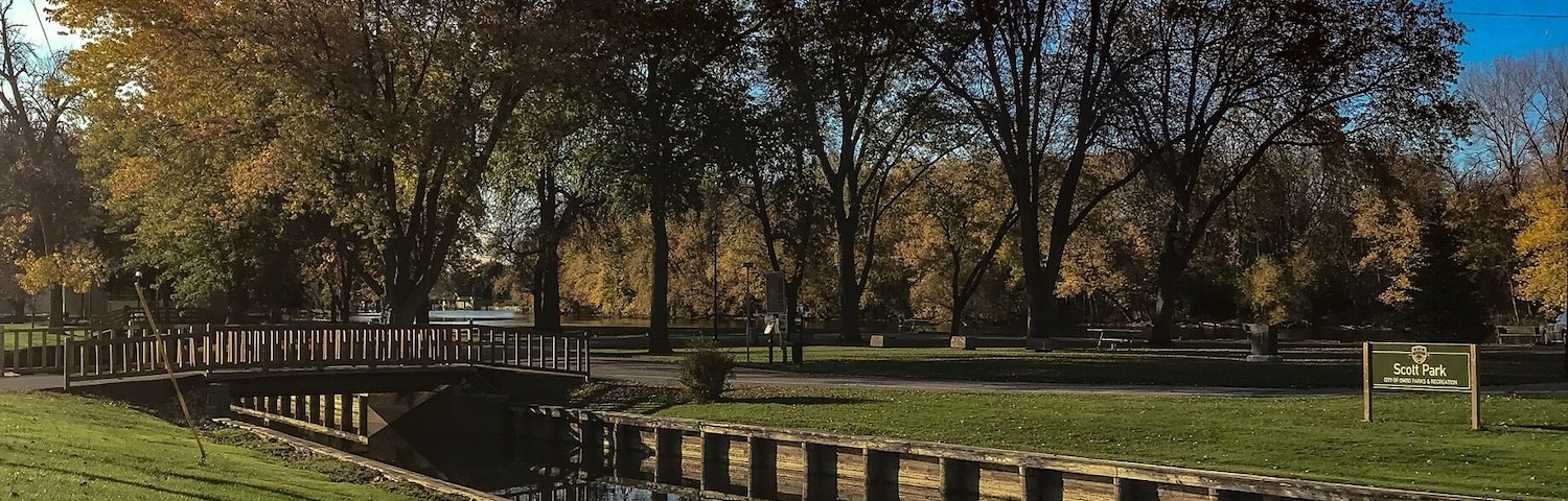 The City of Omro lives up to its reputation as being a safe, proud and involved community. This is reflected in Omro's schools, neighborhoods, churches, organizations and other community services.
Located just 8 miles west of Oshkosh in the heart of Wisconsin's Fox River Valley, Omro offers the perfect combination of business, industry, residential amenities and recreational pleasures to win your heart.
The city works hard to maintain its excellent quality of life in order to make the community an even greater place in which to live, work, and conduct business.