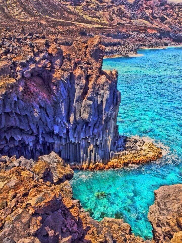 #waterlust #colorful #hiking