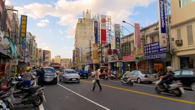 Hengchun featuring a city