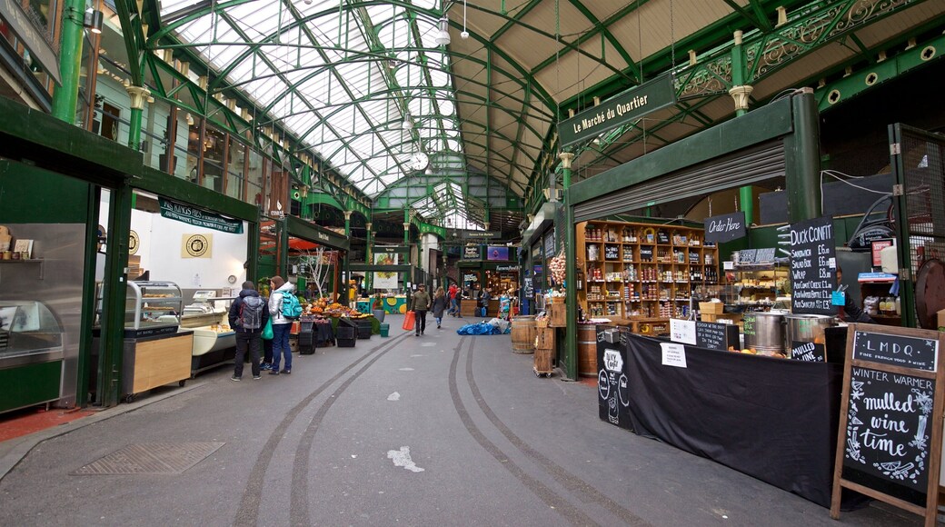 伯羅市集 设有 市場, 街道景色 和 指示牌