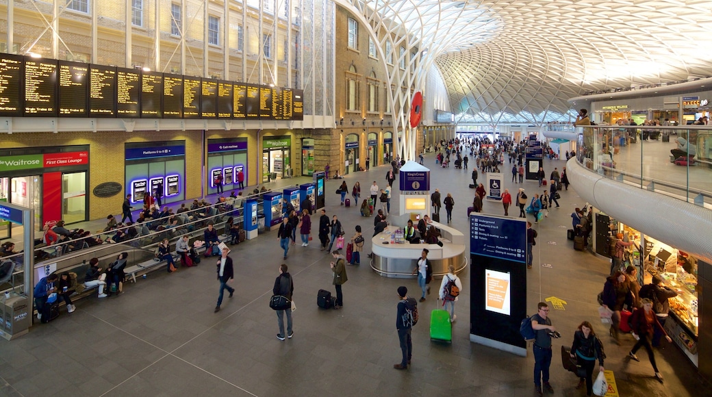 Kings Cross St. Pancras showing interior views, heritage architecture and modern architecture