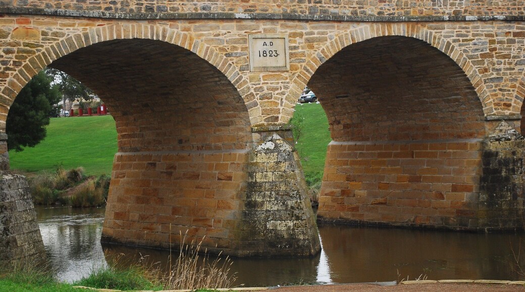 We got to spend an hour at Richmond, which we felt was just enough time.
The buildings were really interesting. We got some great photos. The bridge in particular was great to shoot. #localgems