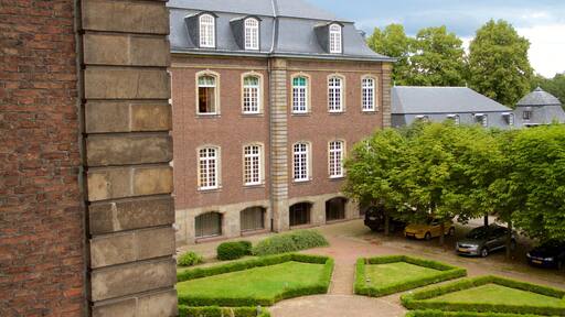 Kerkrade som inkluderer historisk arkitektur