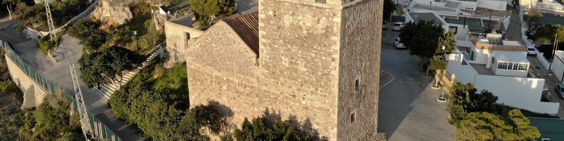 strolling through the villages of southern Spain, this time in the town of Vicar, seeing its Romanesque church and its streets full of silence and natural colors