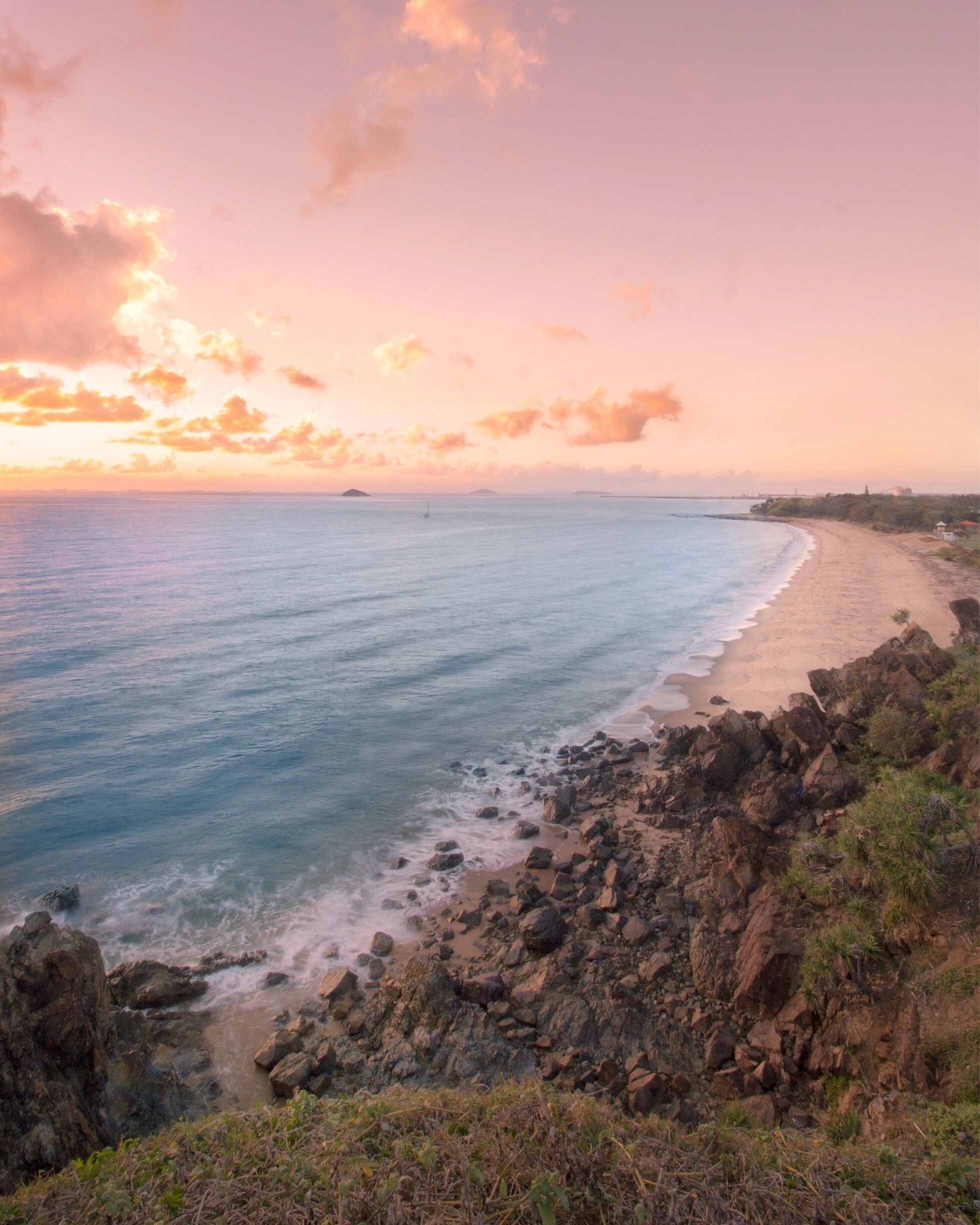 Lambert's lookout 🌅🐟🌴🎅
@mackayigers are holding their sunrise Christmas Instameet tomorrow morning at 5am here at Lambert's Beach. Look forward to seeing you there! 