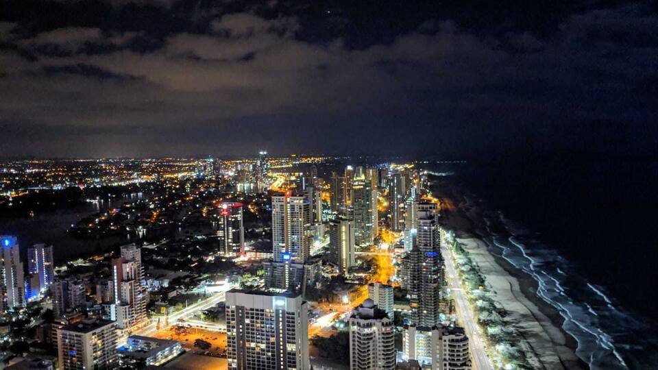 Gold Coast Night View
#lifeatexpedia #wewhotravel