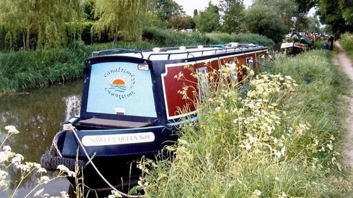 Canal boat accommodation.
#TroveOnTuesday
#LikeALocal