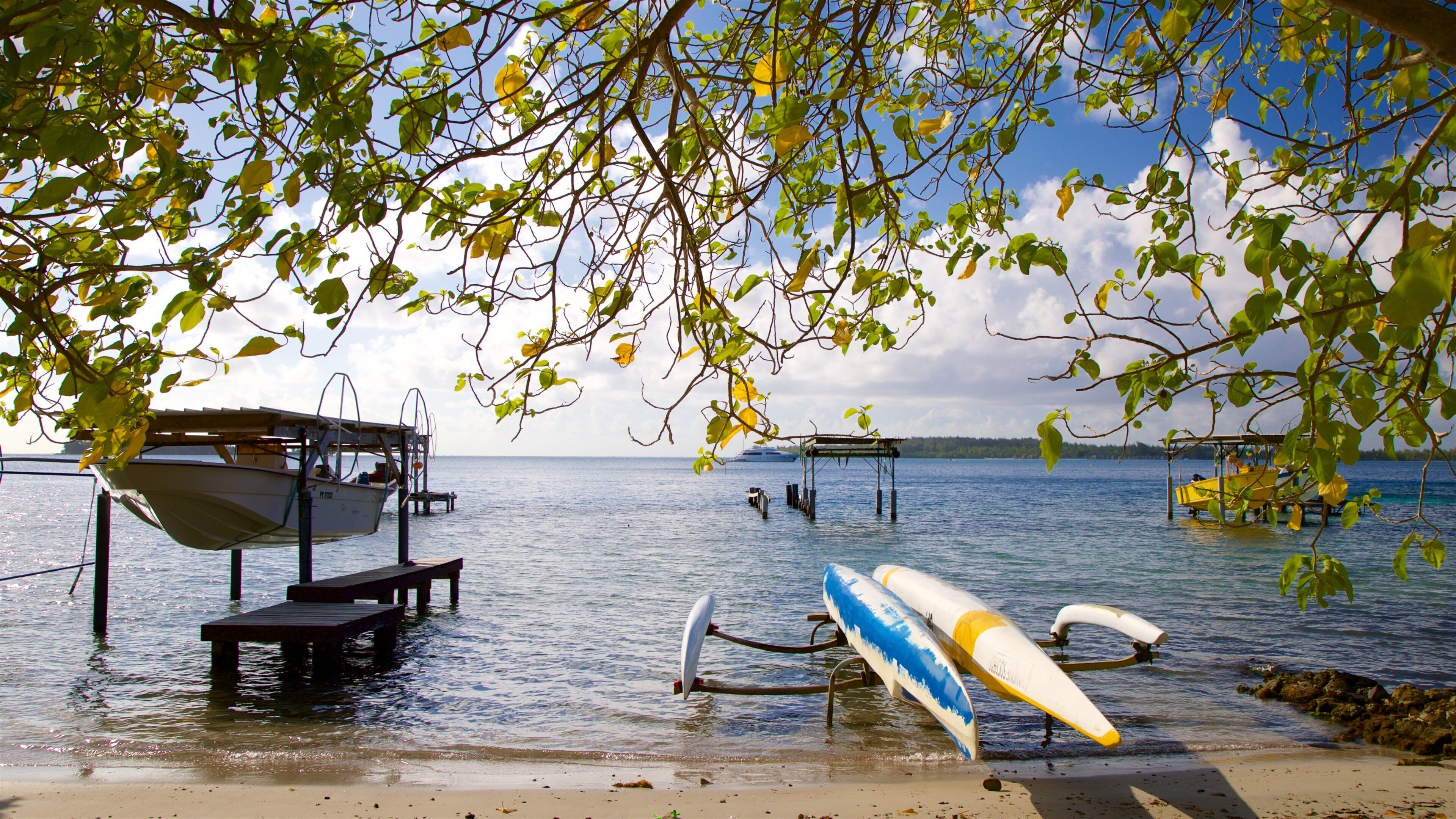 <h2>Top-rated places to stay near the beach in Vaitape</h2>