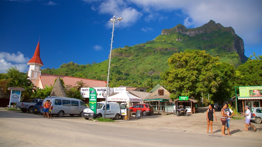 Vaitape featuring mountains