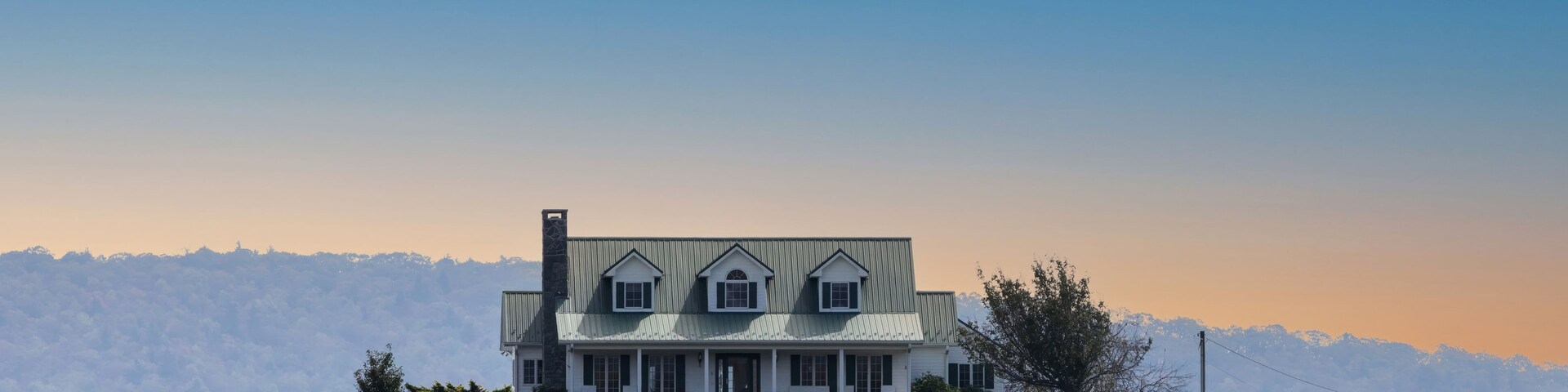 Newland North Carolina. Gorgeous White home on top of the mountain. White Fence