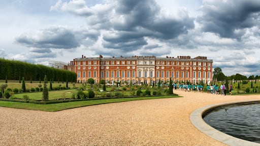 Hampton Court Palace and pond at Privy Gardens