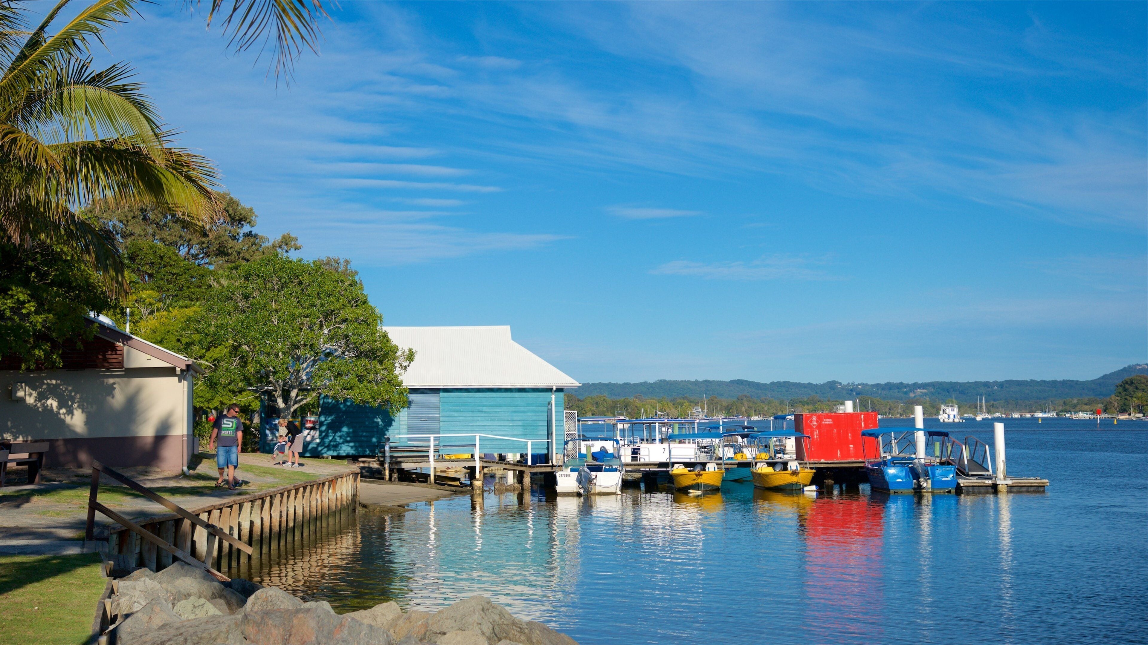 Sunshine Coast fasiliteter samt elv eller bekk