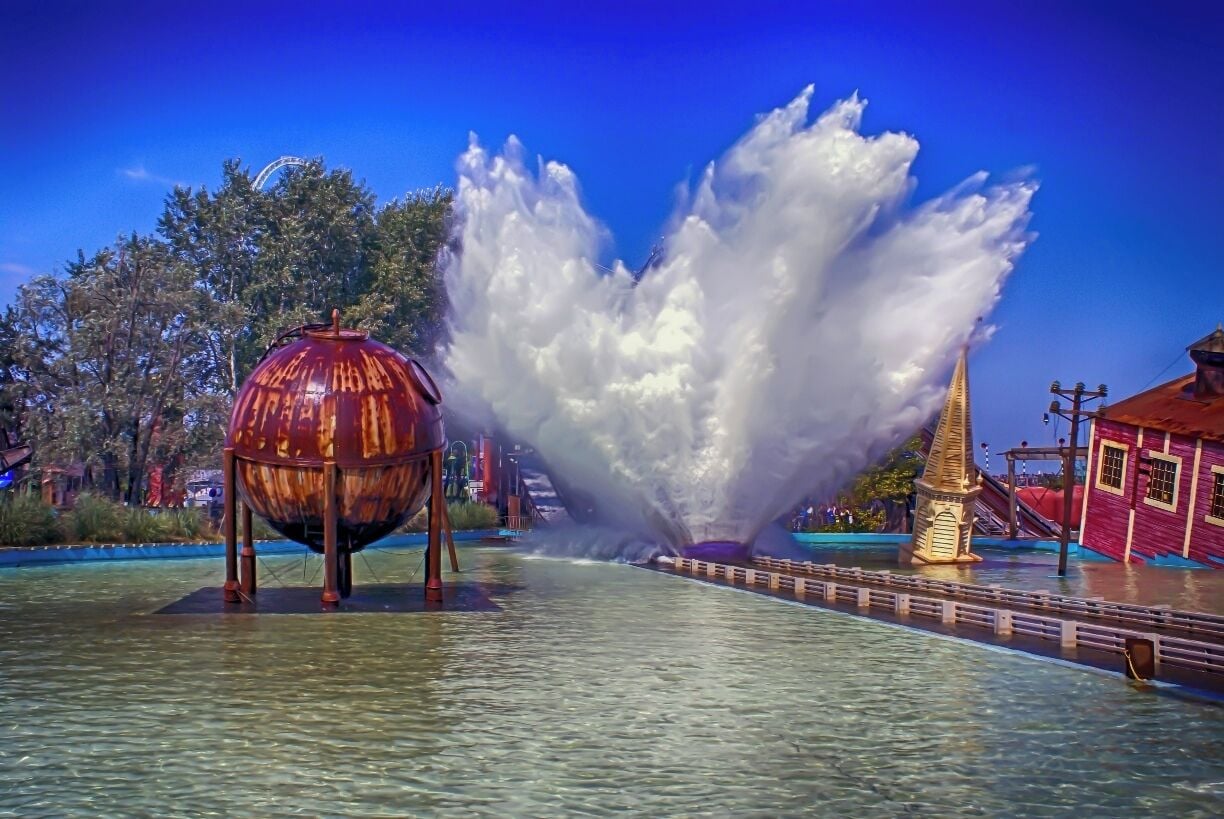 Enjoying a day on Thorpe Park. This theme park is located in Surrey, England. Was built in 1979 in a spot which was partially flooded, creating a water-based theme. #Colorful