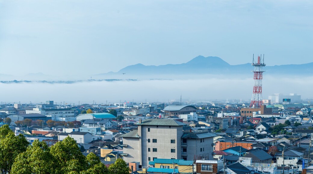 早朝の朝霧・雲海 温泉観光スポット 菊池市街地パノラマ風景
Early morning morning fog, sea of clouds, hot spring tourist spot, panoramic view of Kikuchi city
日本(秋)2022年撮影
Japan (Autumn) Taken in 2022
九州・熊本県菊池市(菊池公園)