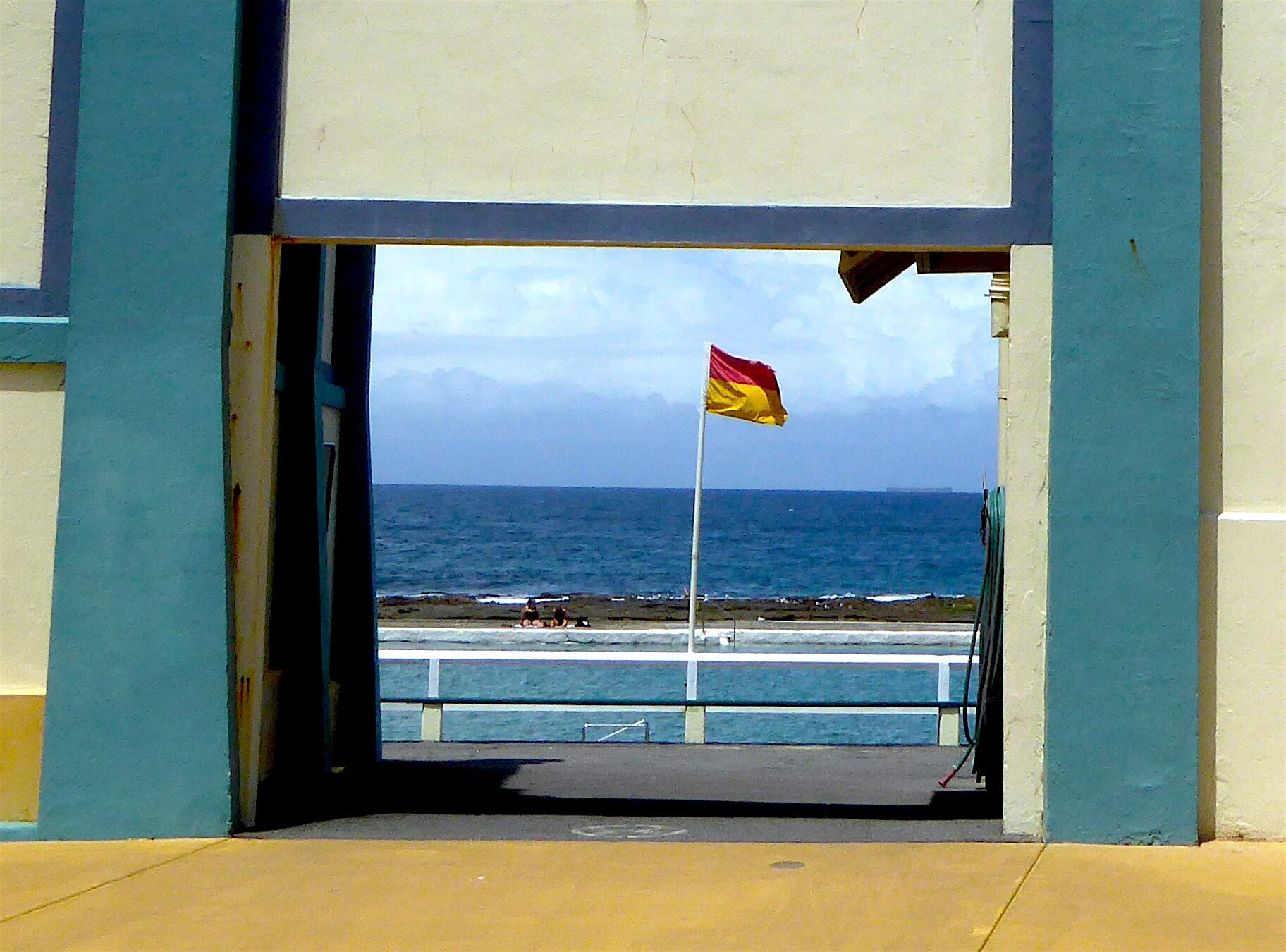 Most of the historic buildings in Newcastle date from the late 1800s, but there are some fabulous examples of Art Deco as well, especially the fabulous Ocean Baths.
