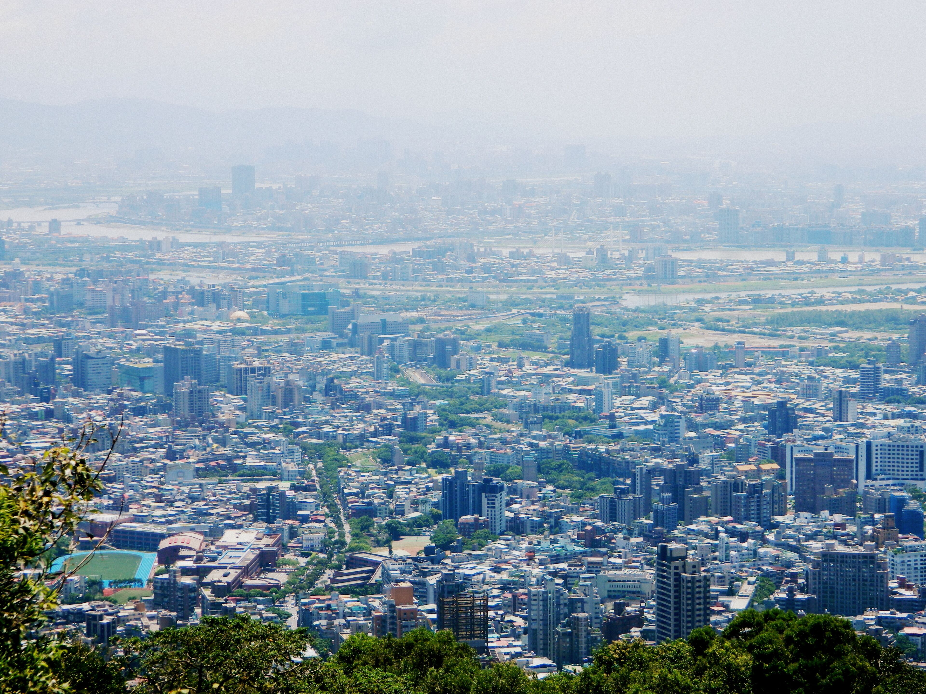 陽明山文化大學俯瞰台北西區／West Taipei from China Cultural University on Mt.Yangming