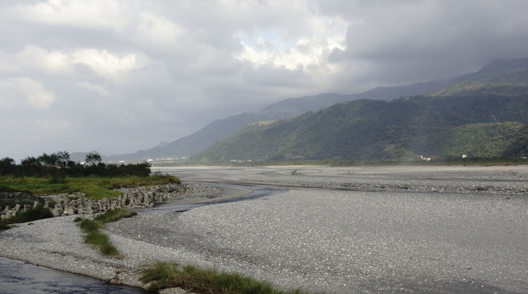 Cloudy sky over the Xiuguluan River.
