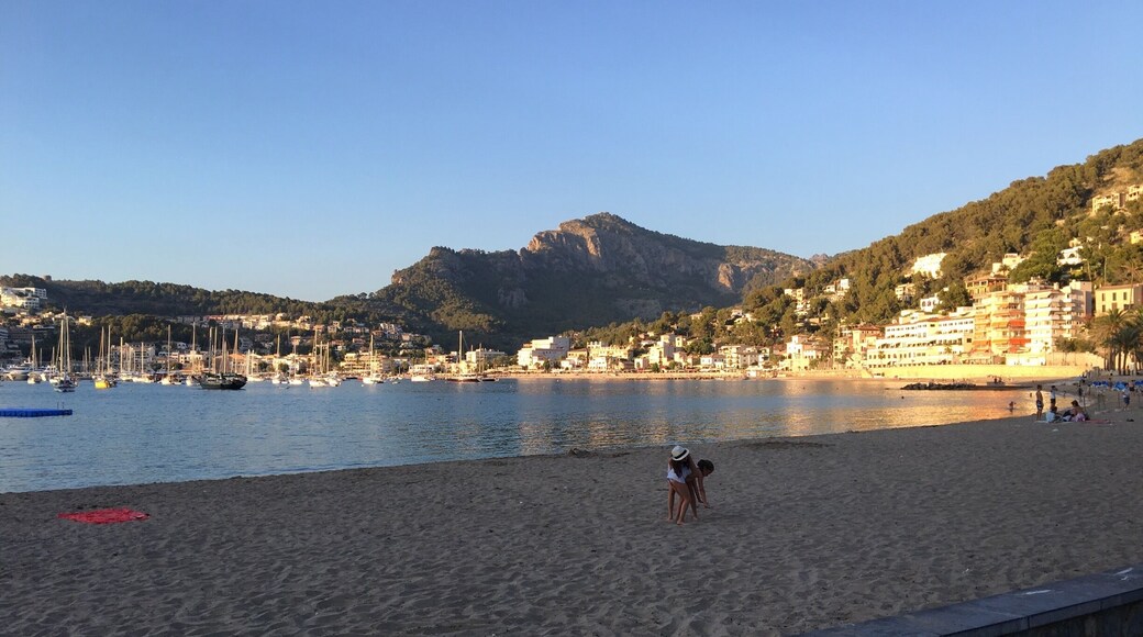 Beautiful evening walk by the beach.
