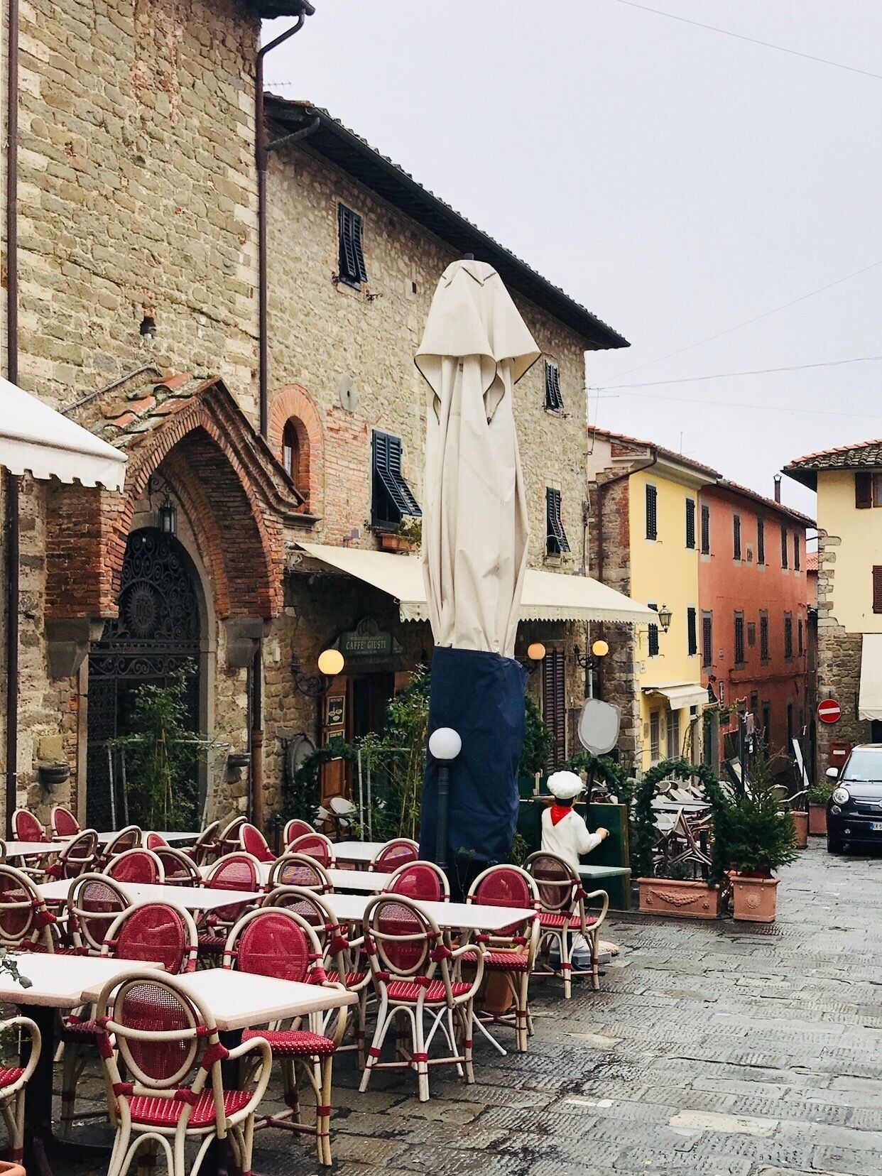 Not a busy tourist season. Most stores were closed. But we still found beauty in this sleepy little town 