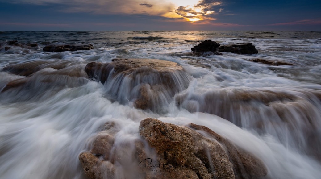 This photo was taken just south of marine land Florida. Best time is at sunrise at high tide. #BeachTips