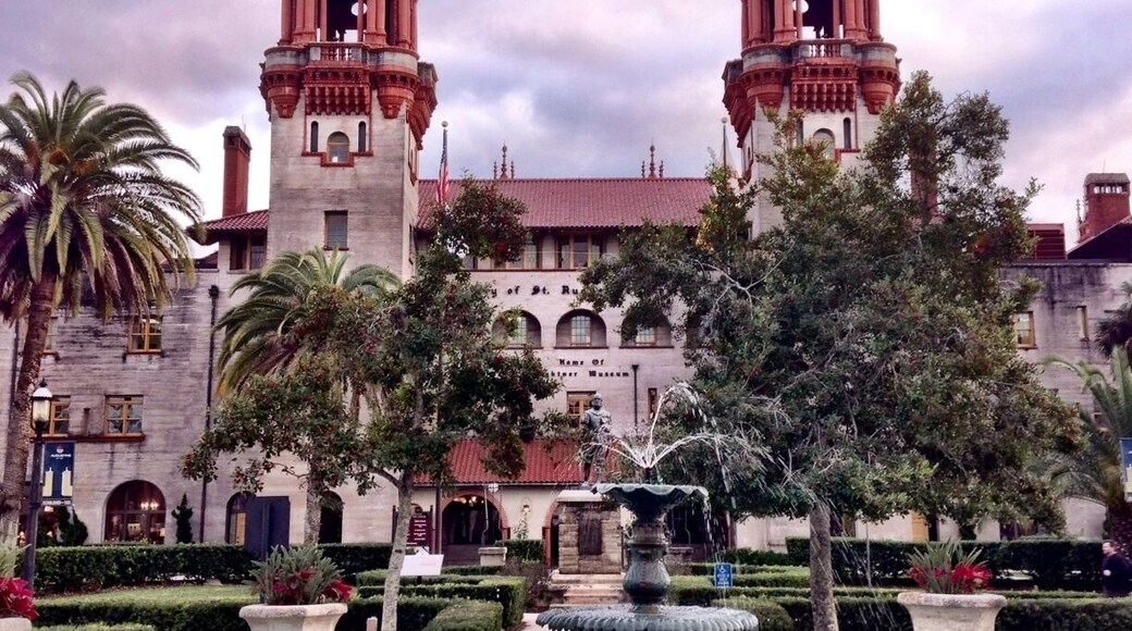 Built by Henry Flagler, the Alcazar Hotel opened as a companion to the Ponce de Leon in 1888. The building, one of the first multi-storied structures in the country constructed with poured concrete, was designed by John M. Carrere and Thomas Hastings who modeled its facade after a Moorish palace in Southern Spain. The hotel remained closed from 1932 until publisher O.C. Lightner purchased the building from the Florida East Coast Hotel Company in 1947 and deeded it to the city for use as a museum for his extensive collection of Victorian memorabilia. In 1969, the voters of St. Augustine approved a bond issue to renovate the structure to house the museum and also municipal offices. After remodeling, the building was dedicated as St. Augustine City Hall on April 27, 1973. The Lightner Museum reopened to the public on August 12, 1974.