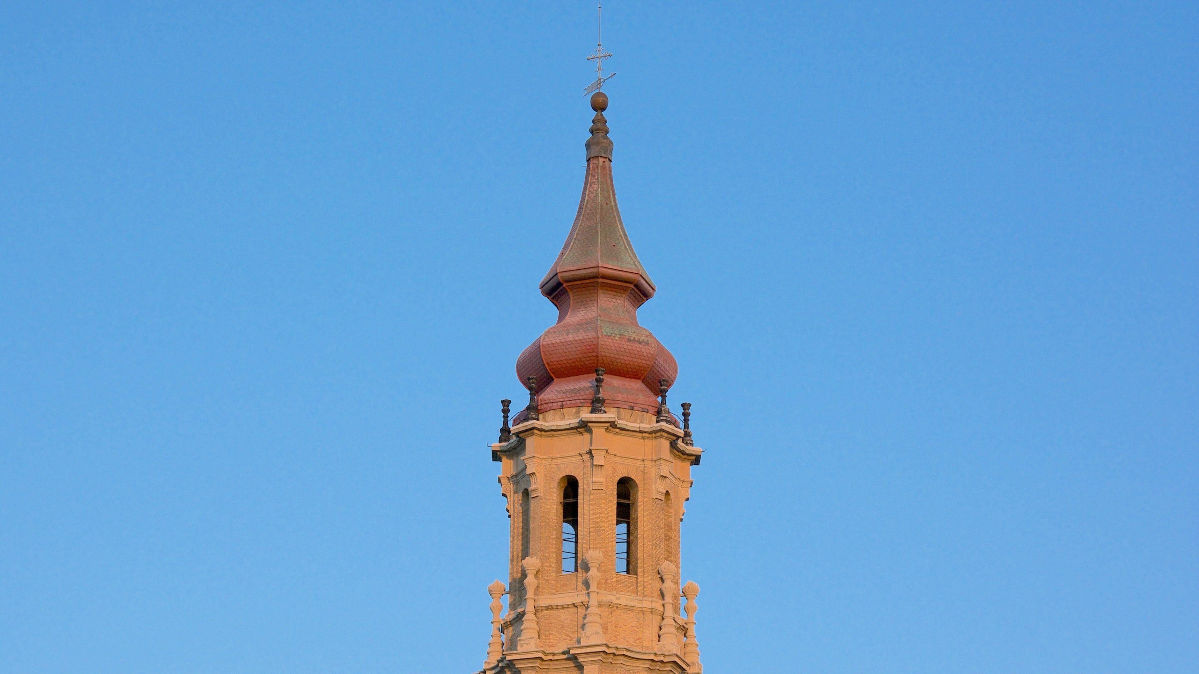 Aragon showing heritage elements