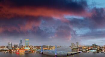Beautiful sunset aerial view of Jacksonville skyline, FL