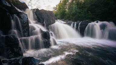 Natural view of the Petawawa River waterfall into Cedar Lake in
Algonquin Park, Canada