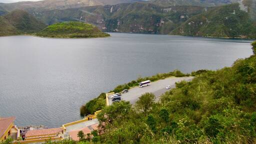 Lake Cuicocha, named for the islands within it. Locals say they are "Cui" or guinea pigs.
#journeyoftwo