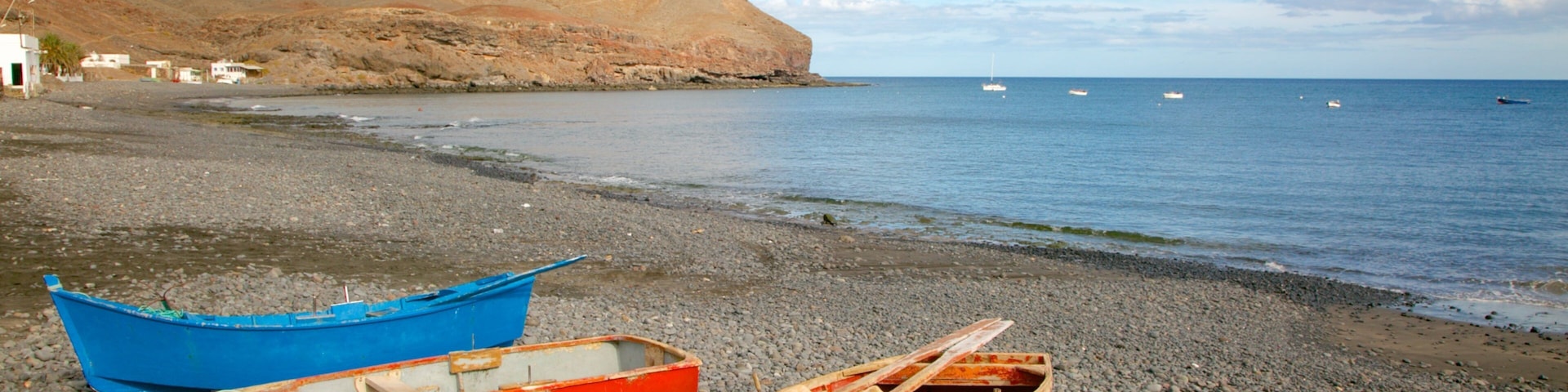 Fuerteventura que inclui litoral rochoso, canoagem e uma praia de pedras