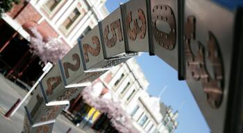 Vùng Manawatu - Wanganui có tính năng cảnh đường phố