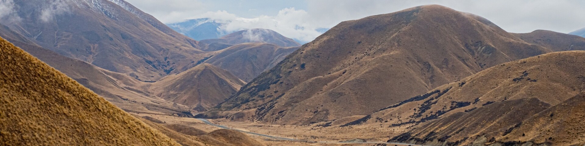 Lindis Valley which includes tranquil scenes, landscape views and mountains