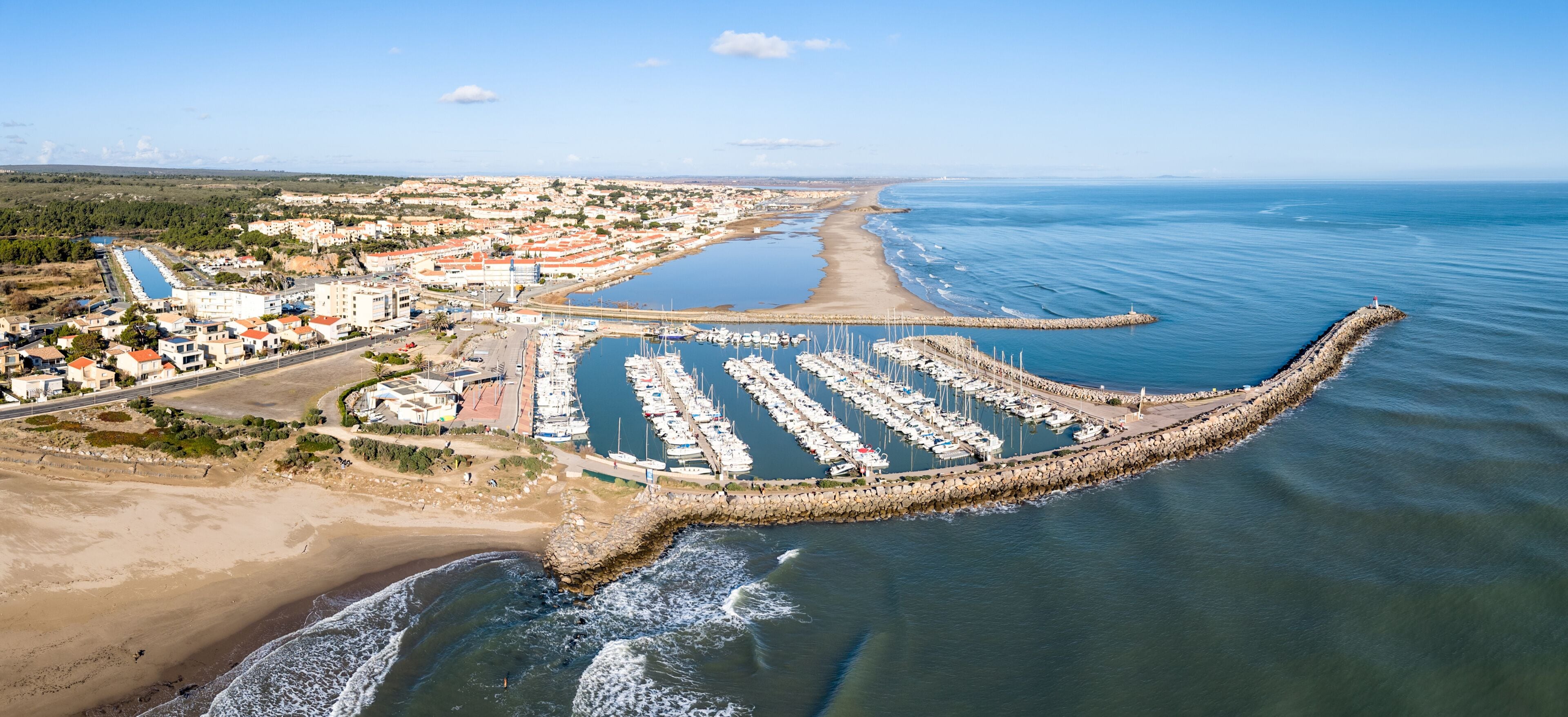 Port de plaisance de Narbonne plage dans l'Aude en Occitanie (France)