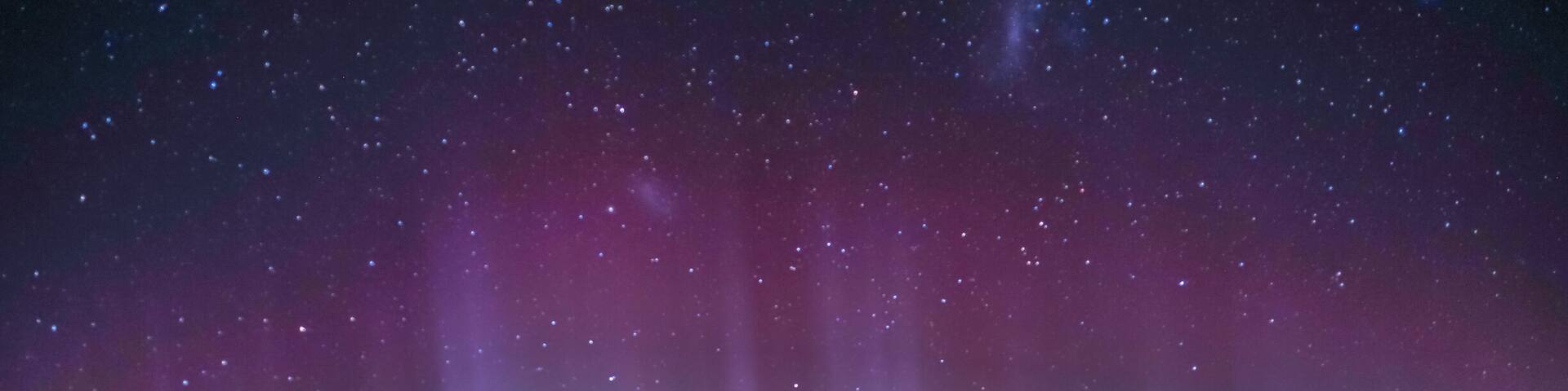 The Aurora Australis put on quite a show in Queenstown, New Zealand last night! #aurora #astro #southernlights