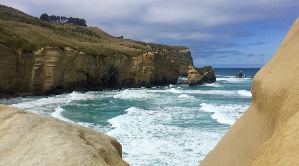 This was probably my favorite ocean view issue in New Zealand. Stunning! Do NOT miss!!!
It isn't a super long hike but it is pretty steep.