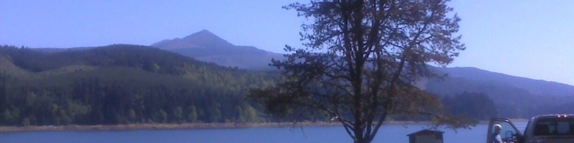 Sweet Home, Oregon. About as nice as it gets.