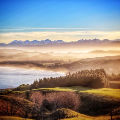 The best view in Kaikoura is an easy drive off the main road - from here you can see both sides of the peninsula, amazing at sunrise or sunset