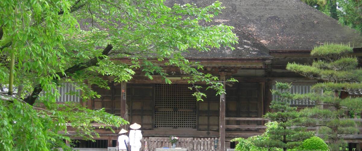 Shikoku featuring heritage elements, a temple or place of worship and heritage architecture