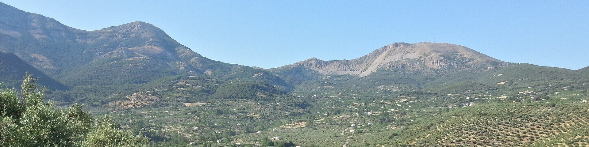 Sierra Mágina en verano.