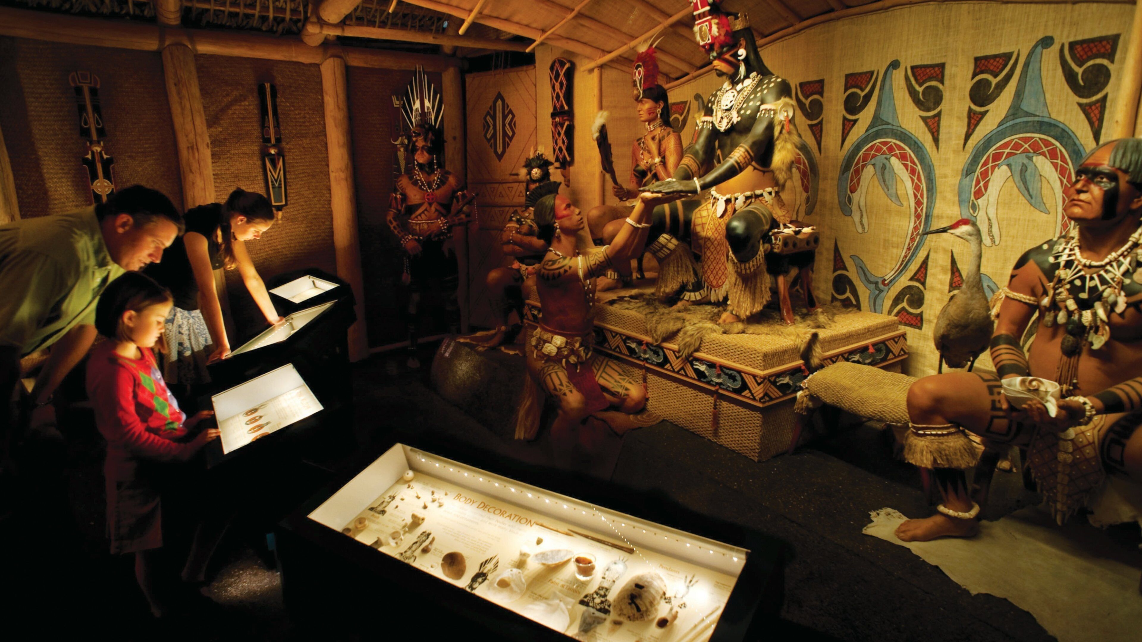 Gainesville mostrando vistas de interior y también una familia