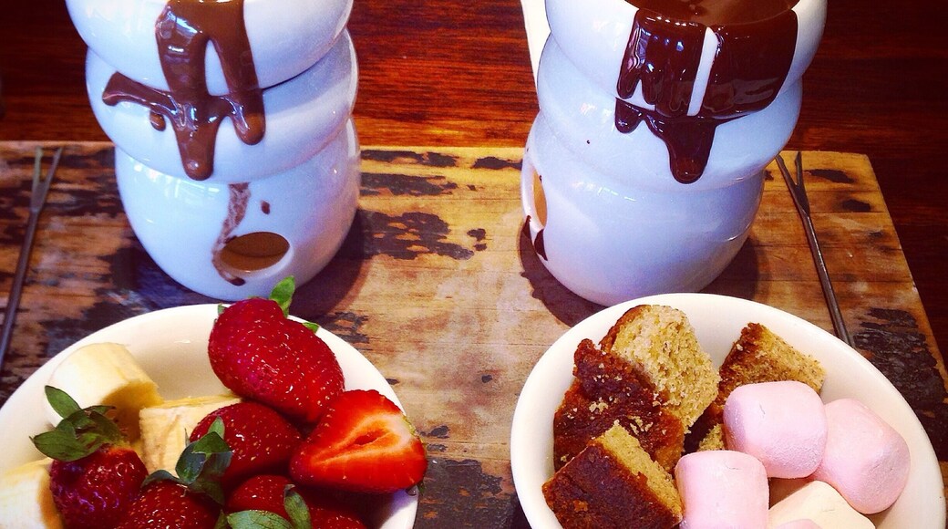 Chocolate Fondue for ✌️is one of the many Chocolate Dishes ordered !!!🍫🍓🍌🍯