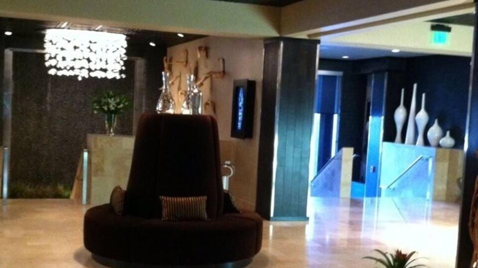 Great little boutique hotel (but Marriott property) when your near the Capitol