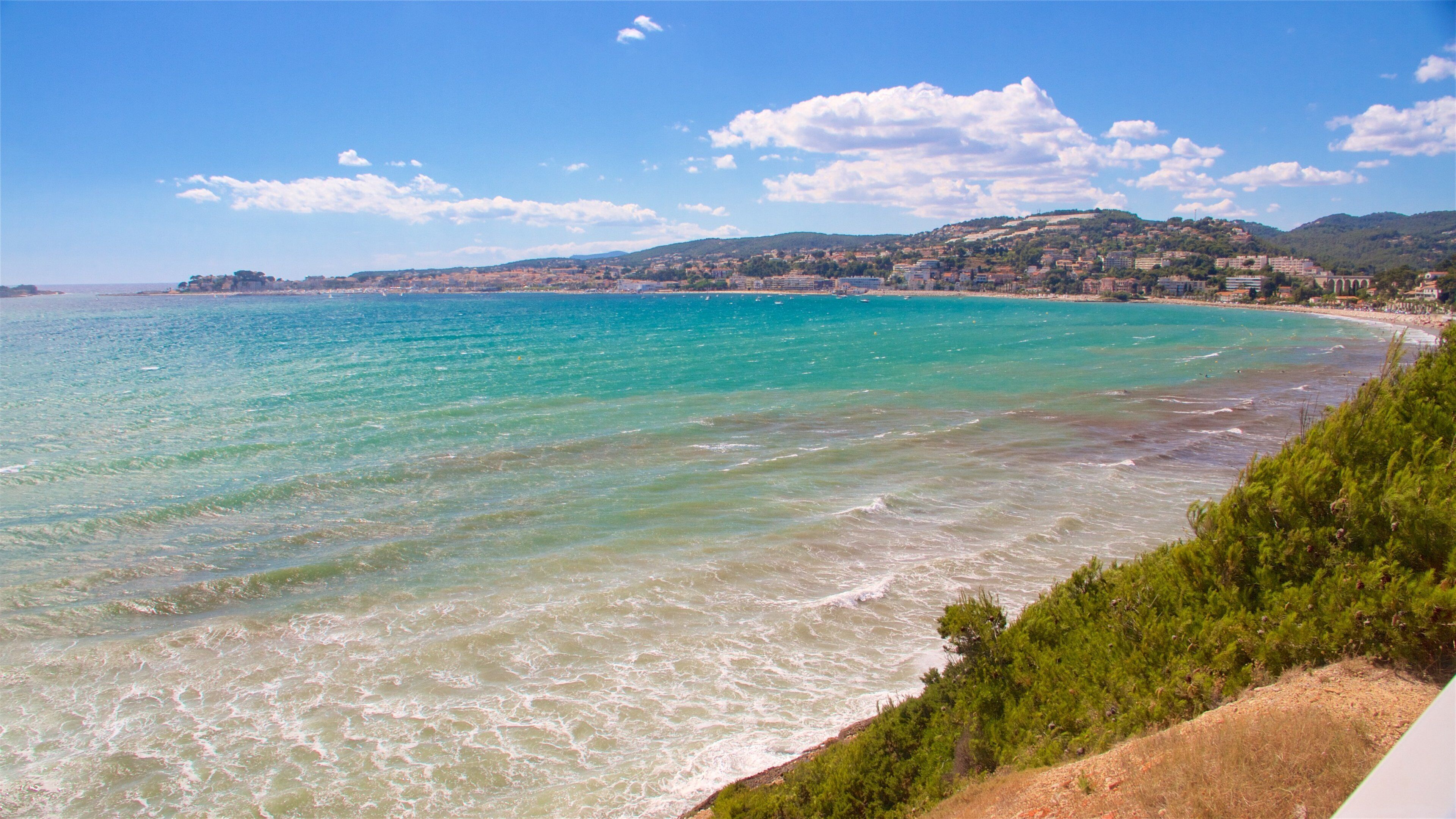 Provenza - Alpes - Costa Azul ofreciendo una playa