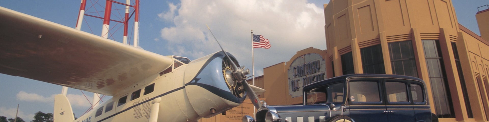 Lakeland - Winter Haven which includes aircraft