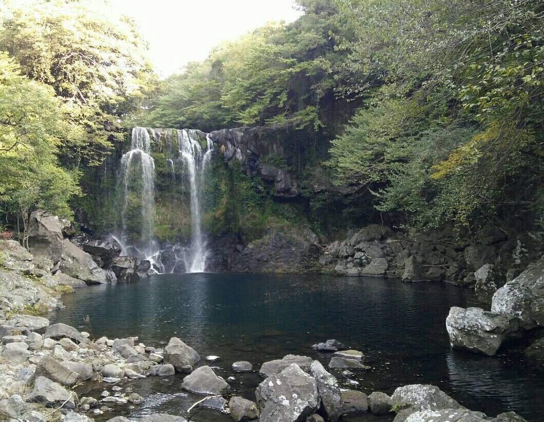 The second tier of Cheonjeyeon Fall in Jeju Island