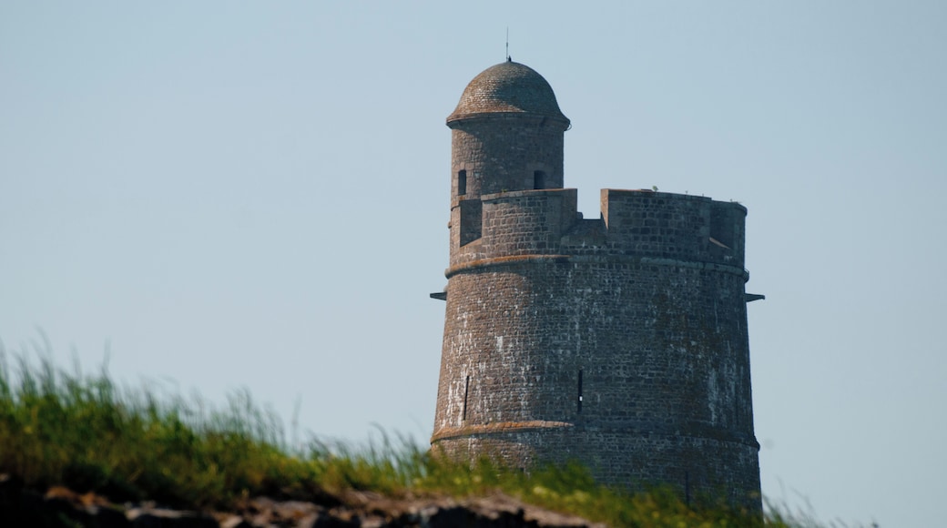 Chillin' at Fort de la Hougue
