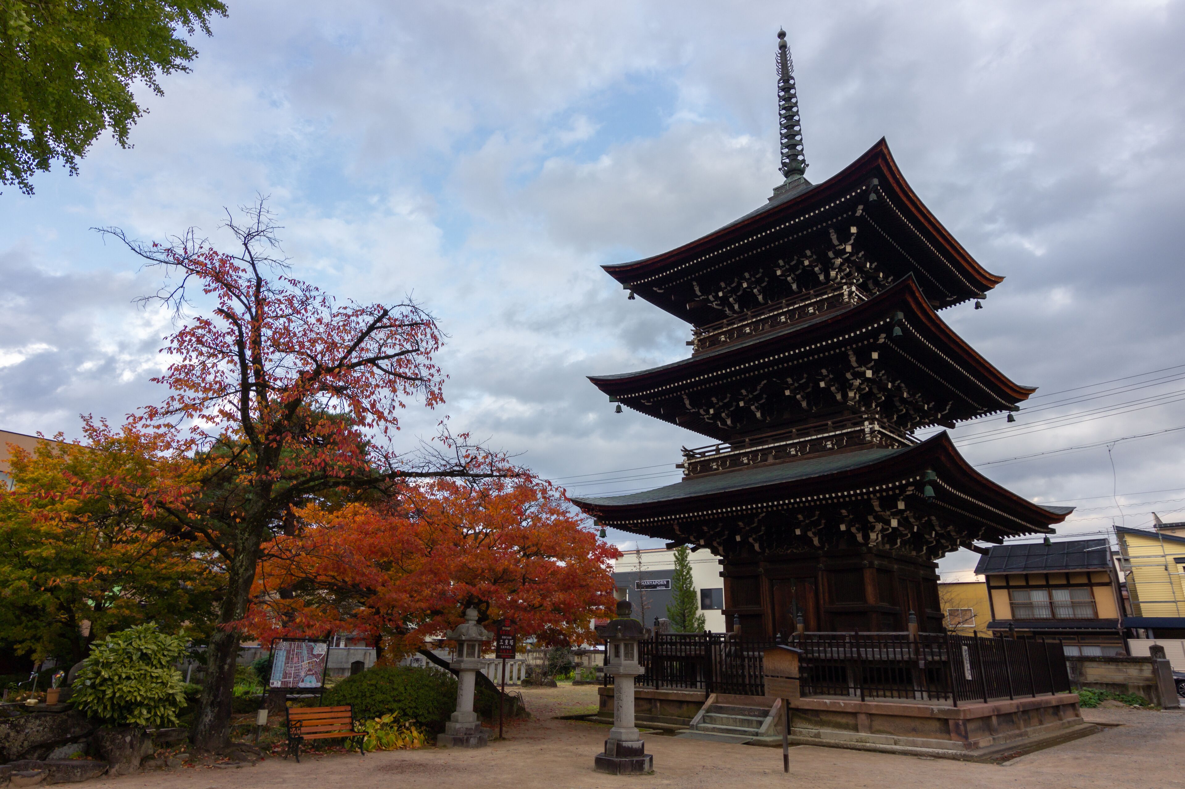 Hida Kokubunji Temple in Takayama (Japan)